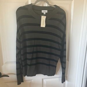 Evereve Women’s Striped Crewneck Sweater NWT